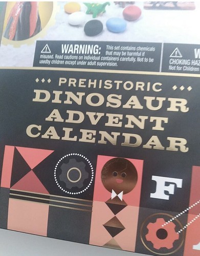 F A O SCHWARZ Prehistoric Dinosaur Advent Calendar Kit Ages 6+ NIB - Xmas! NICE - Picture 2 of 11