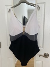 Swimsuits For All Women  s One Piece Suit Size 22 Black/White/Gray New W/Tags 