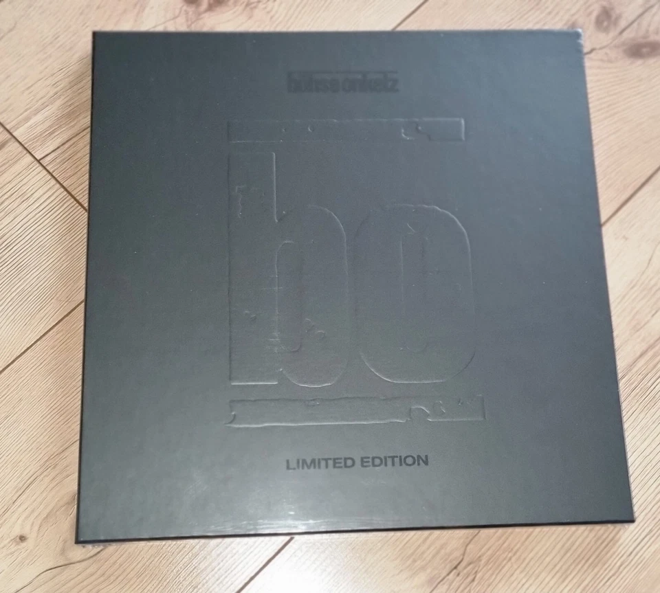 Limitierte Vinyl Box 40 Jahre Böhse Onkelz Neu OVP Live im Waldstadion  - Bild 2 von 3