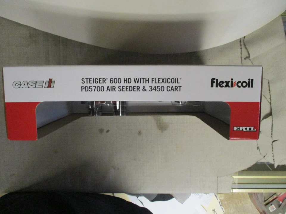Case IH Steiger 600 HD Flexi-Coil PD5700 Air Seeder & 3450 Cart Toy Set, 1/64 - Image 3 of 4