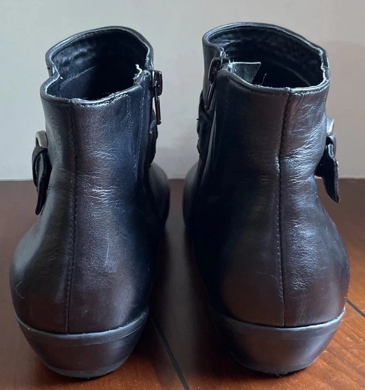 Walking Cradles Side Zip Women’s Ankle Boots Braid Buckle Black sz 12Wt - Image 3 of 4