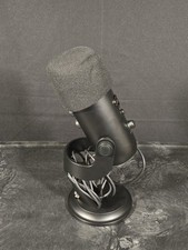 Blue Yeti USB Microphone Logitech Gaming Streaming Podcasting PC Mac Multi-Patte