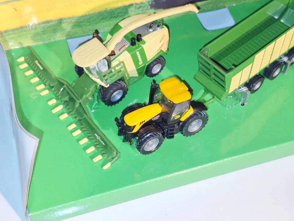 Siku Krone Farm Machinery Set 1812.  Die cast/Plastic. 1:87. As new cond. Boxed - Image 2 of 4