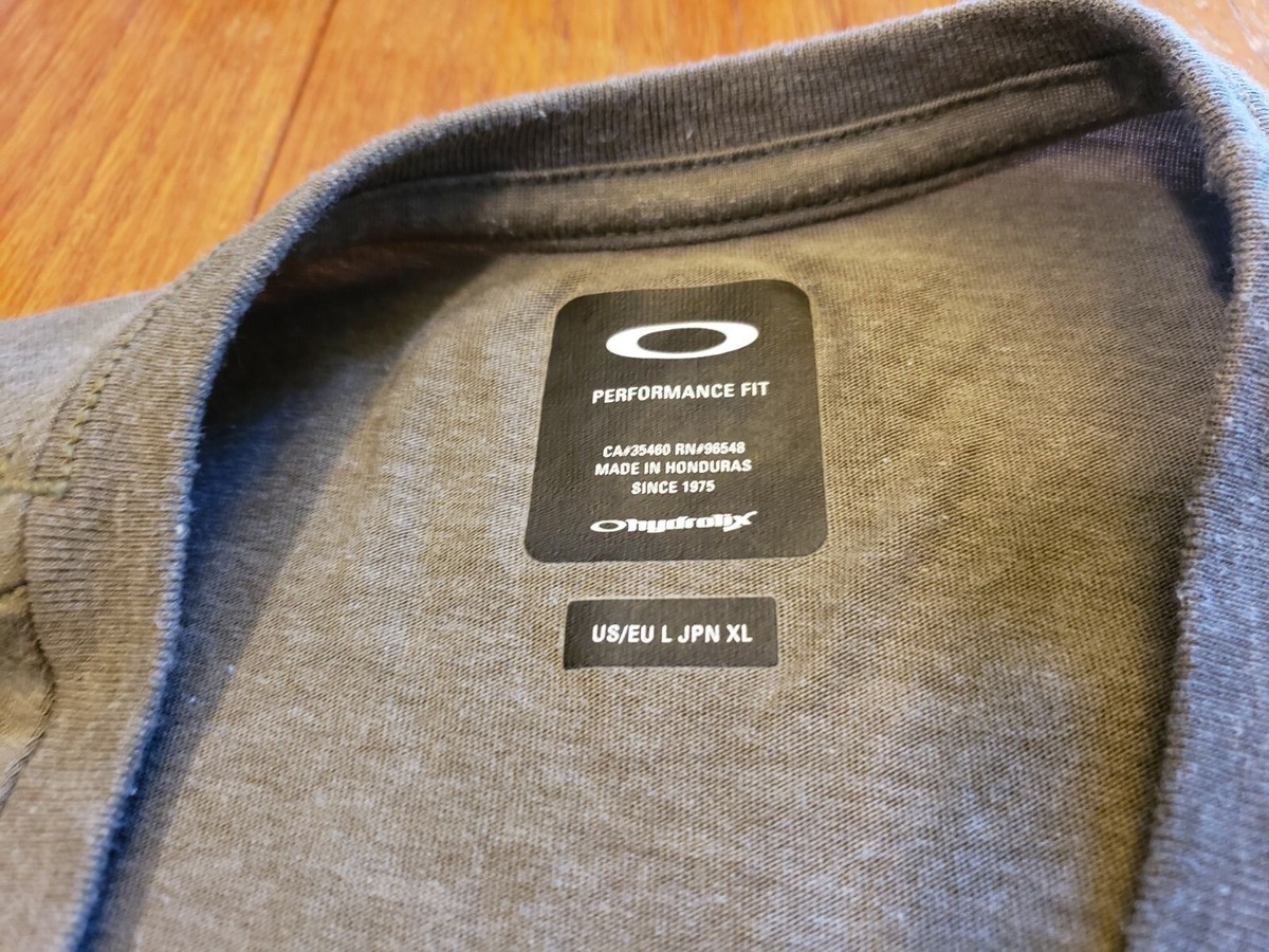 Oakley Shirt Mens L Hydrolix Performance Fit Short Sleeve T-Shirt