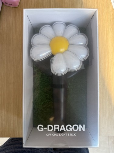 G-DRAGON official Light Stick MEDIA EXHIBITION : Übermensch MD with Photocard - Picture 3 of 5