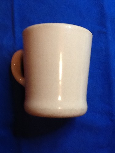 VINTAGE 'DINER' COFFEE MUG, LARGE HEAVY, TAN, THICK, WALLACE CHINA USA 102524C - Picture 6 of 6