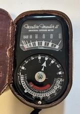 VTG WESTON MASTER II UNIVERSAL EXPOSURE LIGHT METER MODEL 735 W/ LEATHER CASE