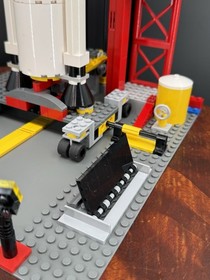 LEGO City (3368) Space Centre - 100% complete