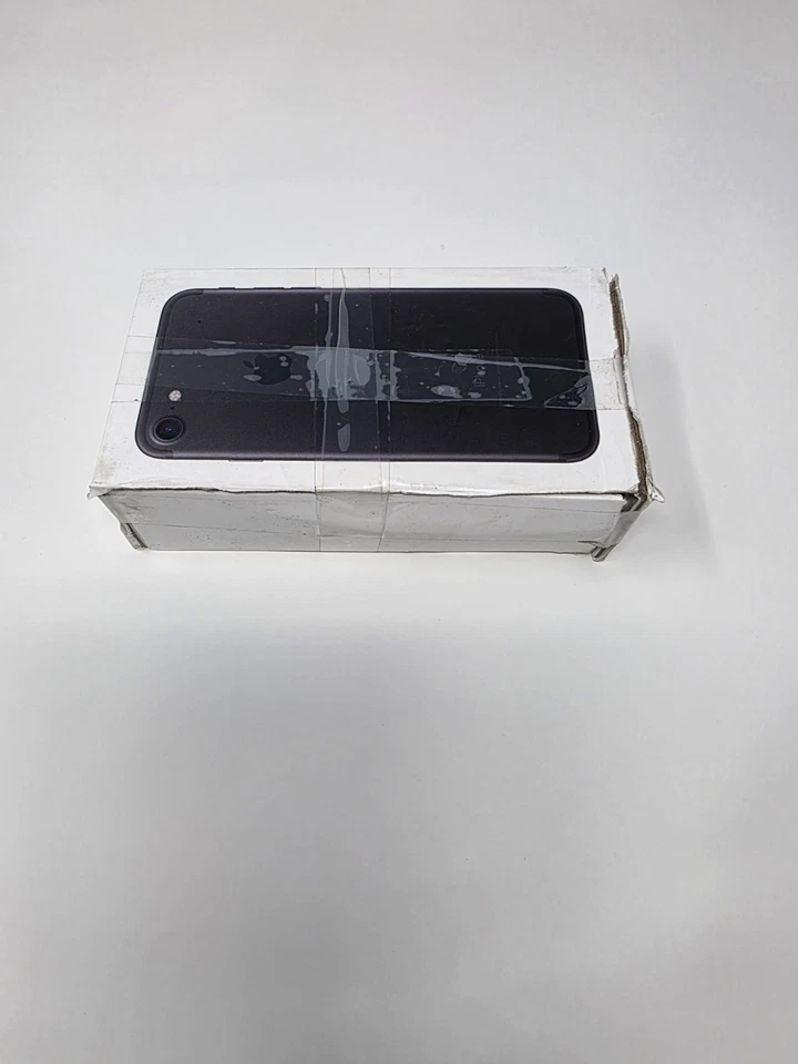 Apple iPhone 7 32GB Black LTE Cellular MN8G2LL/A - Image 4 of 4