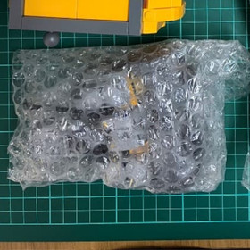 LEGO Ideas Disney Pixar WALL-E 21303 Yellow Gray Robot Building Set puzzle toy