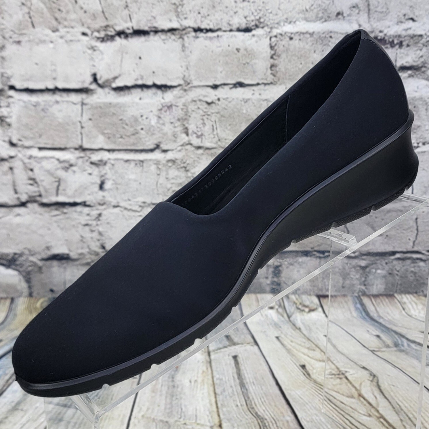 ecco felicia slip on
