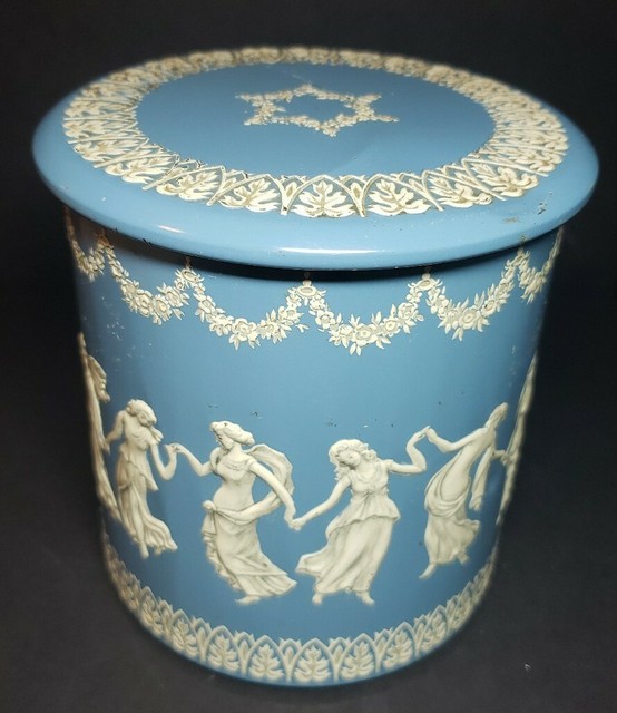 VINTAGE BLUE/WHITE LIDDED TIN CANISTER MADE IN HOLLAND 5” RAISED DESIGN