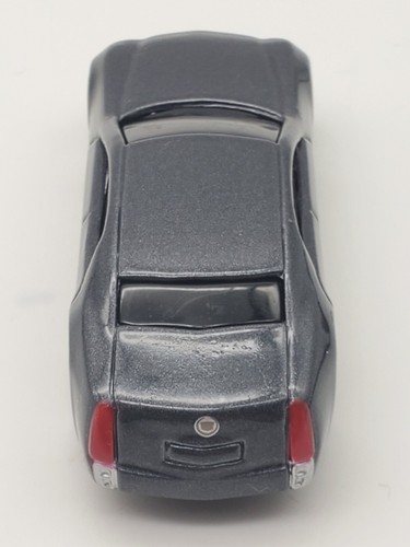 Maisto 2003 Cadillac Sixteen Concept - Picture 4 of 5