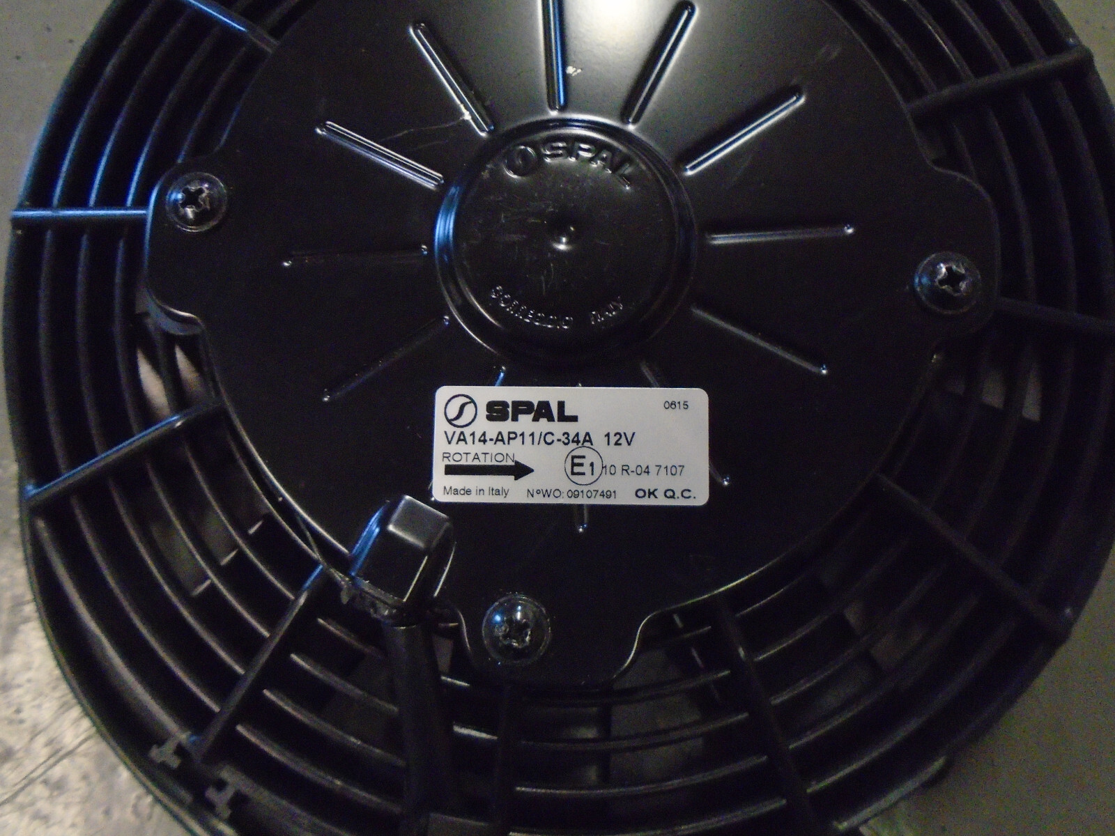 Spal Universal 12V Suction Radiator Cooling Fan 190mm 7 5 VA14 AP11 C Spal universal 12v suction radiator cooling fan 190mm 7 5 va14 ap11 c