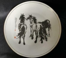 Xu Beihong Gunma Decorative Plate Crafts Antiques Valuables Decorative plates