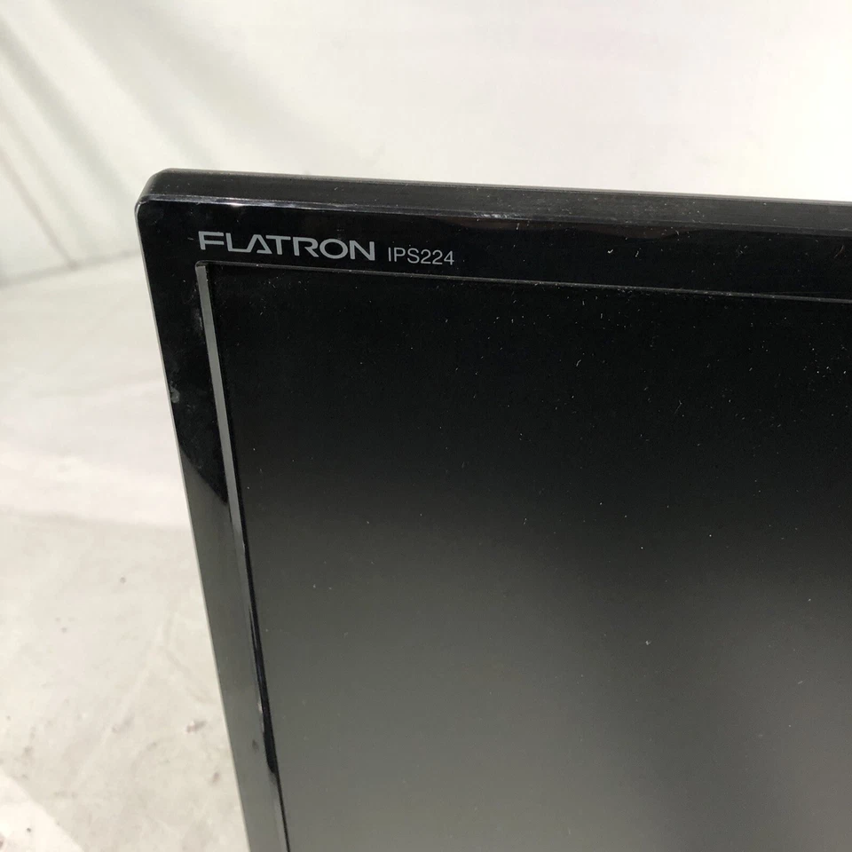 LG Flatron IPS224V 21.5" Widescreen IPS FHD Monitor 1920x1080 - HDMI DVI VGA - Image 2 of 4