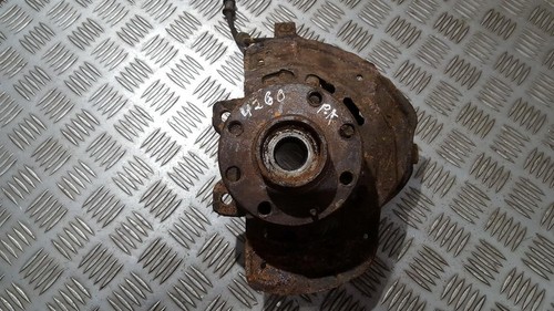 Opel Vectra 1998 Steering knuckle - front left side used, Genuine #527101-79