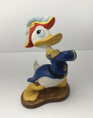 Walt Disney Classic Collection Donald Duck Sea Scouts Admiral Duck
