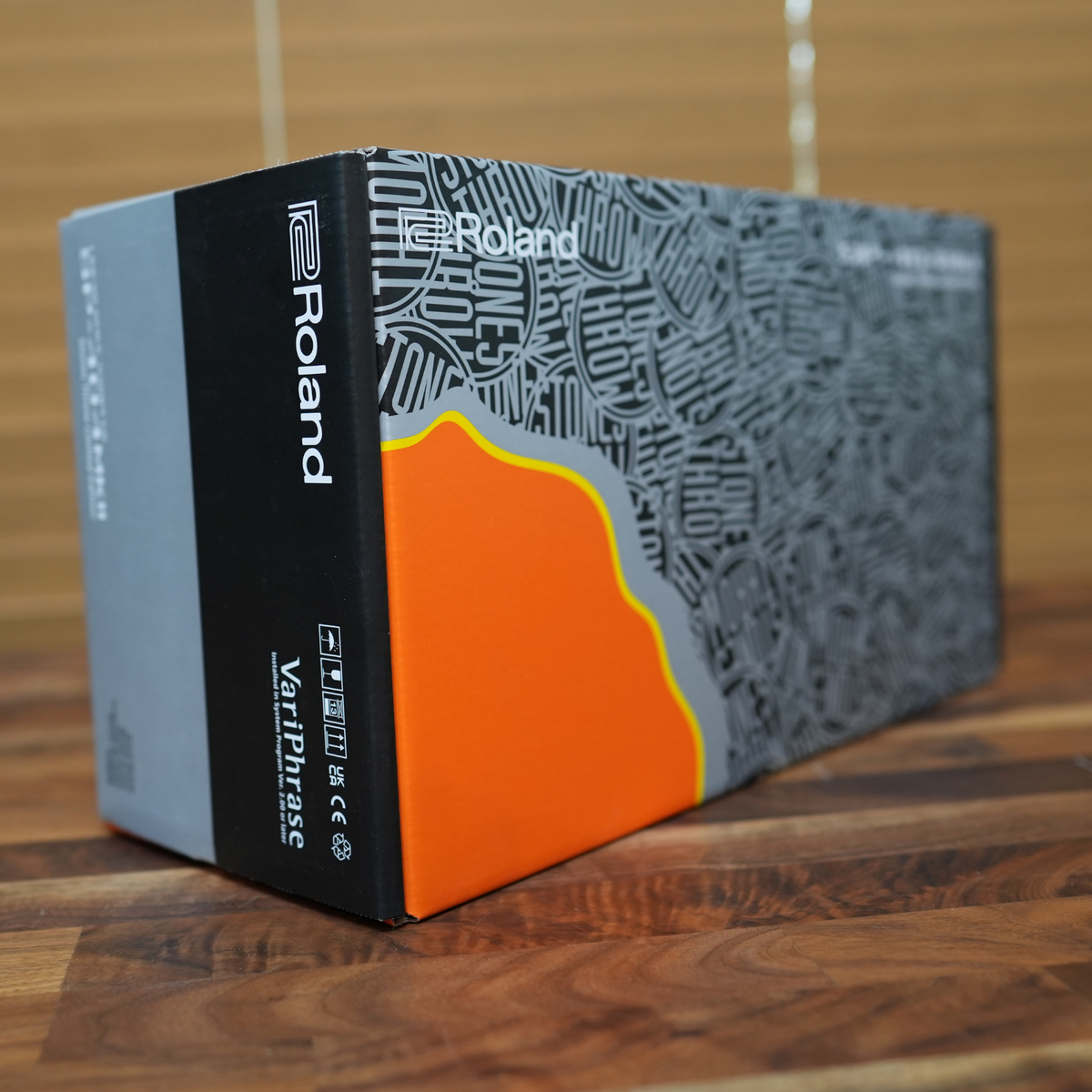Roland SP-404MKII Stones Throw Limited Edition LINEAR WAVE Roland SP-404MKII Stones Throw Limited Edition LINEAR WAVE