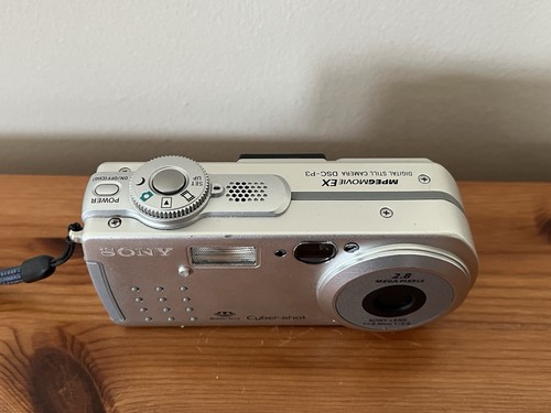 Sony Digital Camera Cybershot DSC-P3 2.8MP Silver - Picture 5 of 11