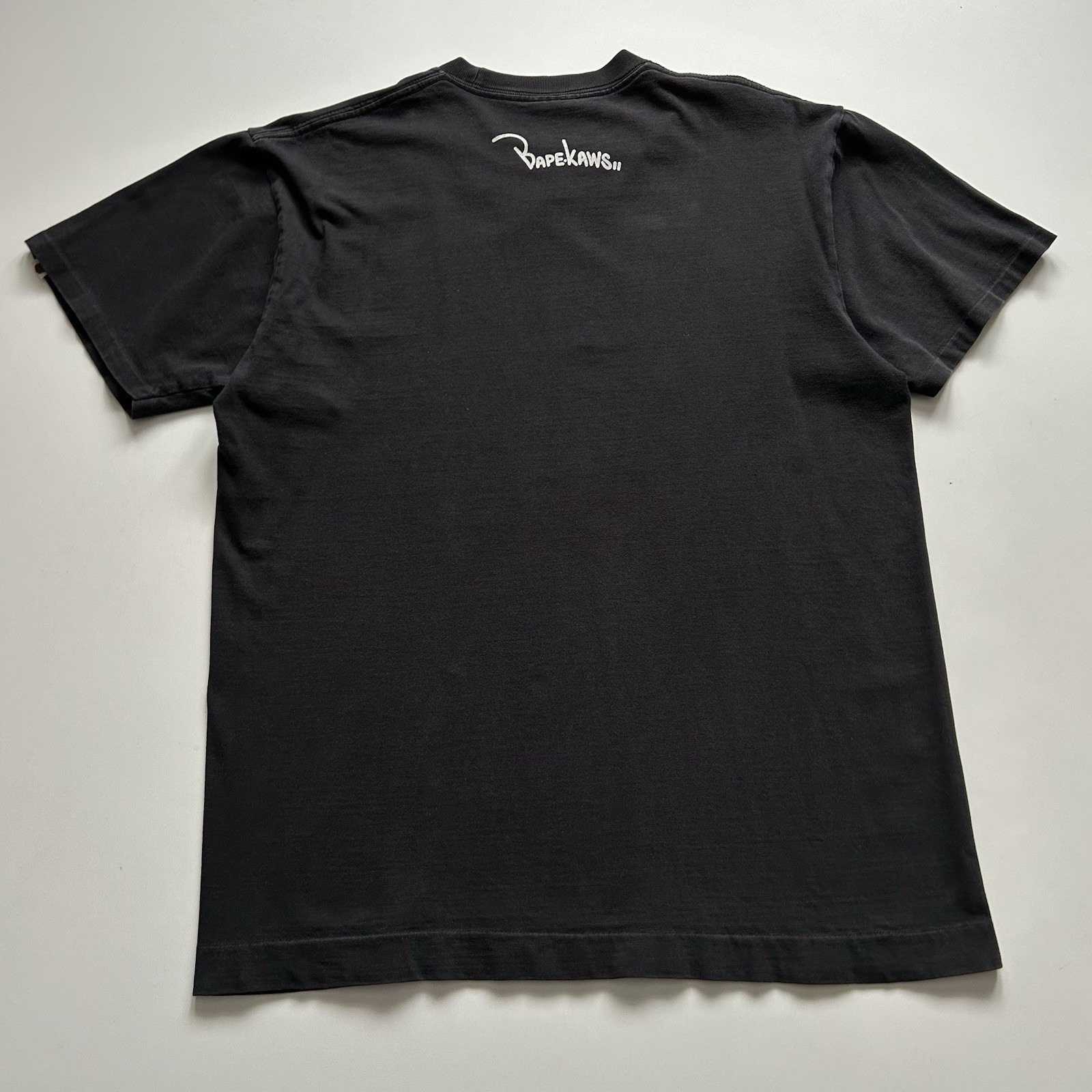 A Bathing Ape Bape Kaws T-Shirt Size Large Faded Black Vintage Y2K Short Sleeve thumbnail 4
