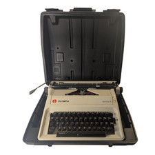 Olympia Carina 2 Portable Typewriter w/ Hard Case – Vintage Manual – Untested thumbnail