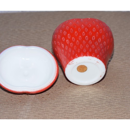 Vintage Hazel Atlas Milk Glass Red Strawberry Jam Jelly Marmalade Lidded Jar - Picture 8 of 8