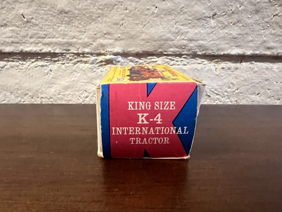 Matchbox K-4 McCormick International Tractor Lesney w/ Box Red Farm Vintage - Image 2 of 4