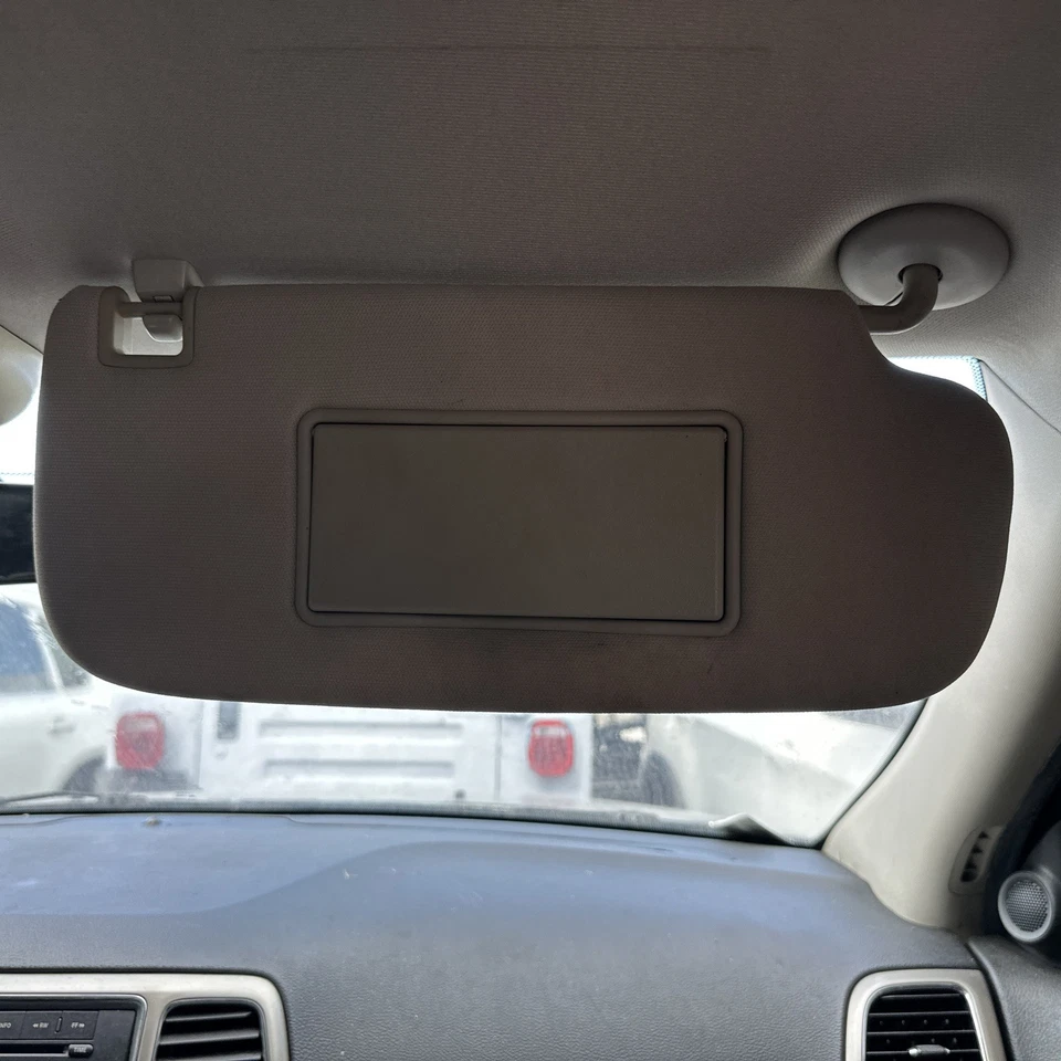 Viseira solar 2011-2020 Jeep Grand Cherokee motorista e passageiro tecido bronzeado iluminado - Imagem 2 de 4