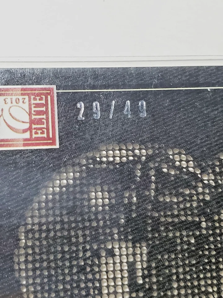 Marshawn Lynch 2013 Panini Elite Portraits #'d 29/49 #18 Insert card Seahawks - Image 2 of 3