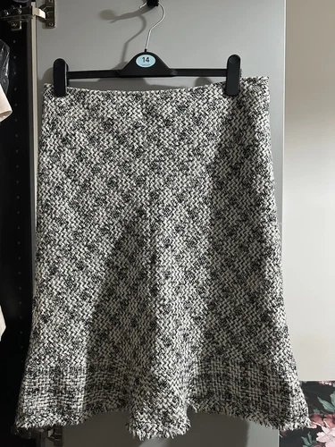 M&S Tweed Skirt Below Knee Midi Grey Acrylic Skirt Work Office Classic Wool 14 - Picture 1 of 12