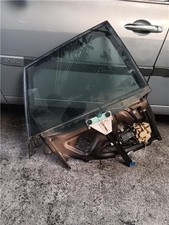 Lève vitre Audi 75