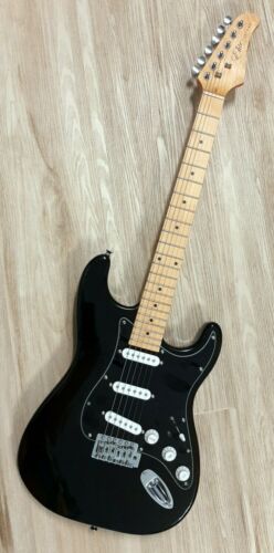 2022 Guitarra Estilo Elite ® Stratocaster con Gilmour MOD Negro Strat SSS Cuello de Arce