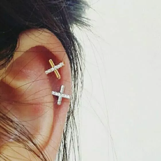 Cross bar shop earring