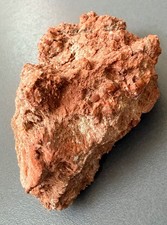 Quarz in rotem Gips, Minglanilla, Cuenca, Spanien,  208 g,  10 × 5 ×5 cm