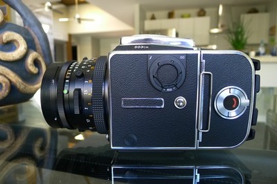 HASSELBLAD 503CW 80MM CF f/2.8 T* D Screen A12 Exc+++ Mint glass