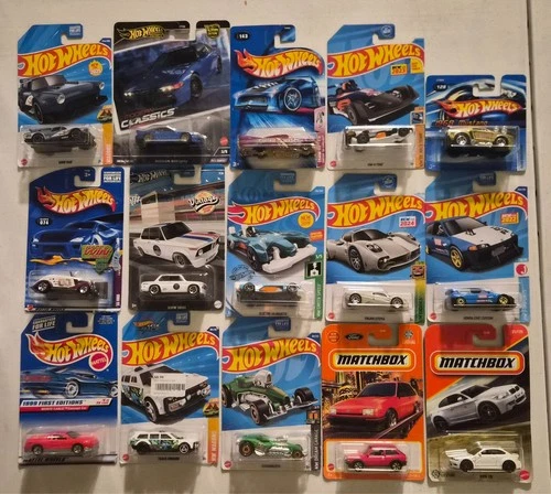 13 Hot Wheels and 2 Matchbox toy cars.1968 Mustang, Vintage, Modern Classic