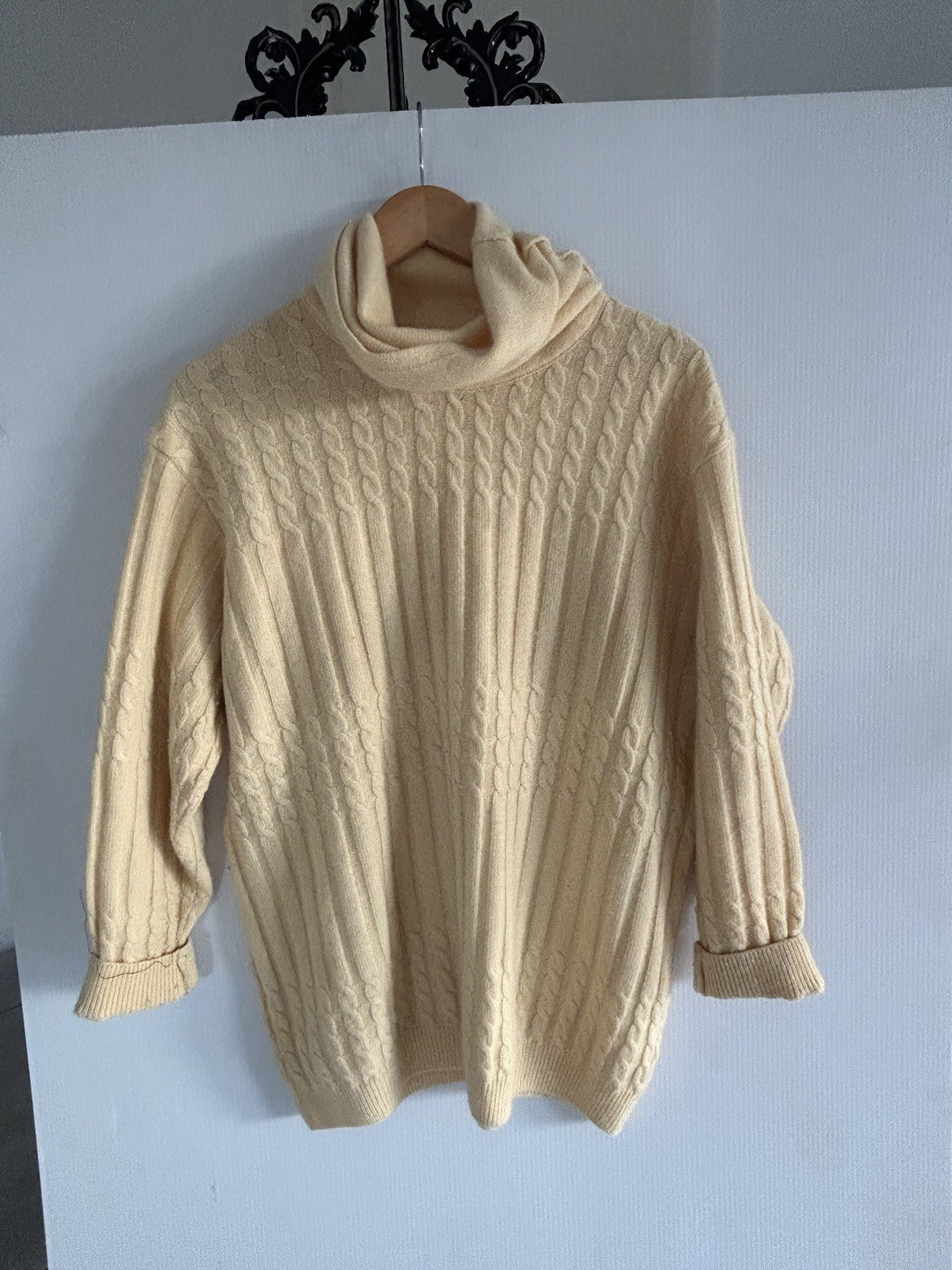 VTG Wool Jumper Cream Size M Cable Knit Sweater Turtle Neck Yellow Mark Richard image 4