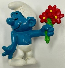 Lover Smurf Figure Bashful Smurf Flowers Schleich Vintage