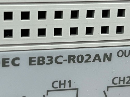 IDEC EB3C-R02AN 2-INPUT CHANEL Relay Barrier - Picture 6 of 8