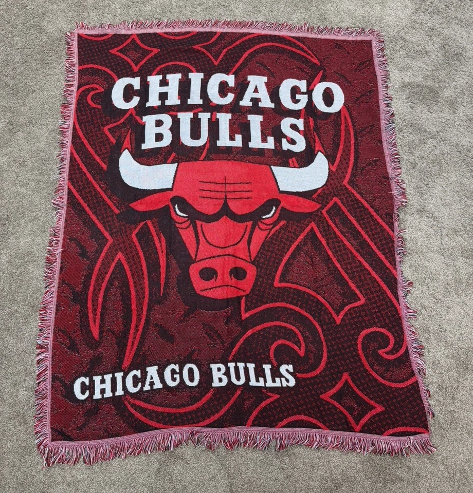 Chicago Bulls The Northwest Company 45 X 58 Throw Hanging Blanket Wall - Image 2 of 4