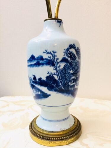 Vase Blanc bleu #lampe #porcelaine - Photo 1 sur 12