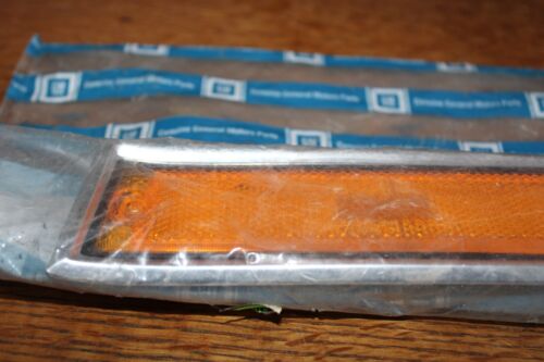 1981-87 Chevrolet GMC Truck LH Front Side Marker Light Gm 915557 C/K Blazer NOS - Picture 15 of 15
