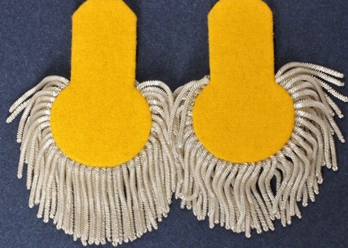 Officers guards Eupalets Imperial Russia Curassiers, Silver with Yellow underlay - Picture 2 of 4