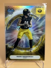 2025 Bowmans Best U Mark Gronowski Refractor Iowa Hawkeyes