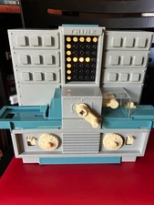 Vintage 1960s Hasbro Think-A-Tron Computer Game – Orig box, Fully Works