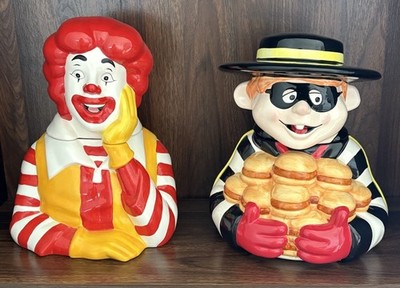 McDonald's Hamburglar + Ronald McDonald 1997 Treasure Craft Cookie