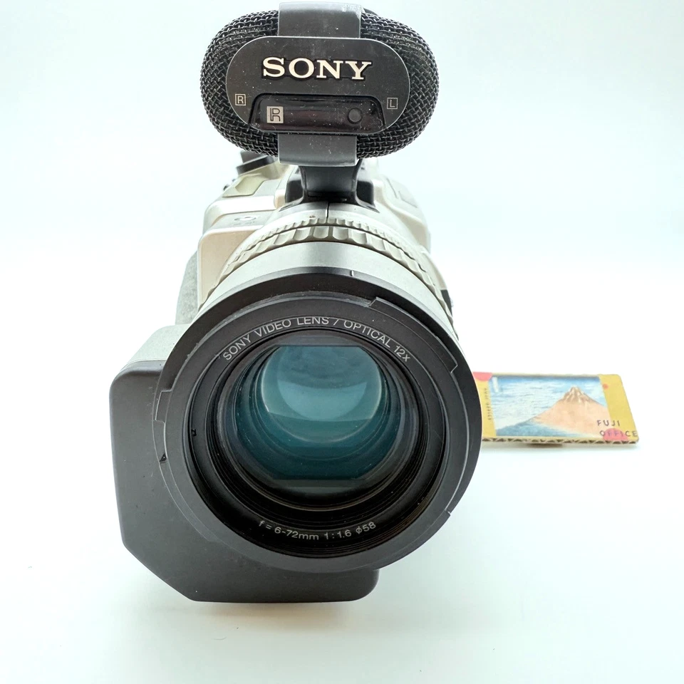 Sony DCR-VX2000 MiniDV Handycam Camcorder 3CCD 12x Optical Zoom Tested Japan - Image 2 of 4