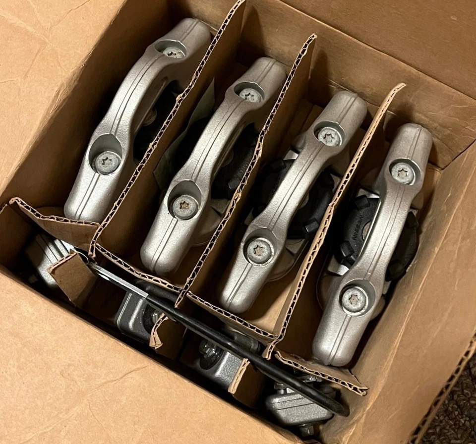 Kit de amarre genuino Nissan con kit de taco y parada Utili-Track OEM 93300 7S255 Foto 3 de 4