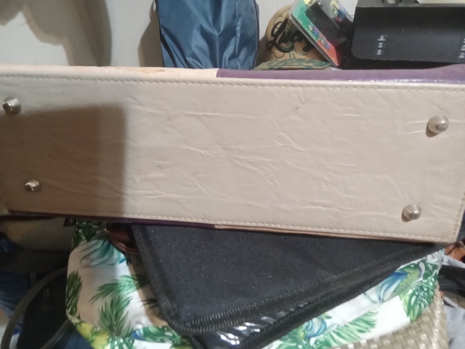 Misc Purses For Slae - image 19